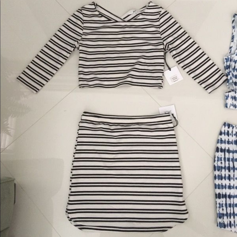 Stripe crop top with X open back and skirt